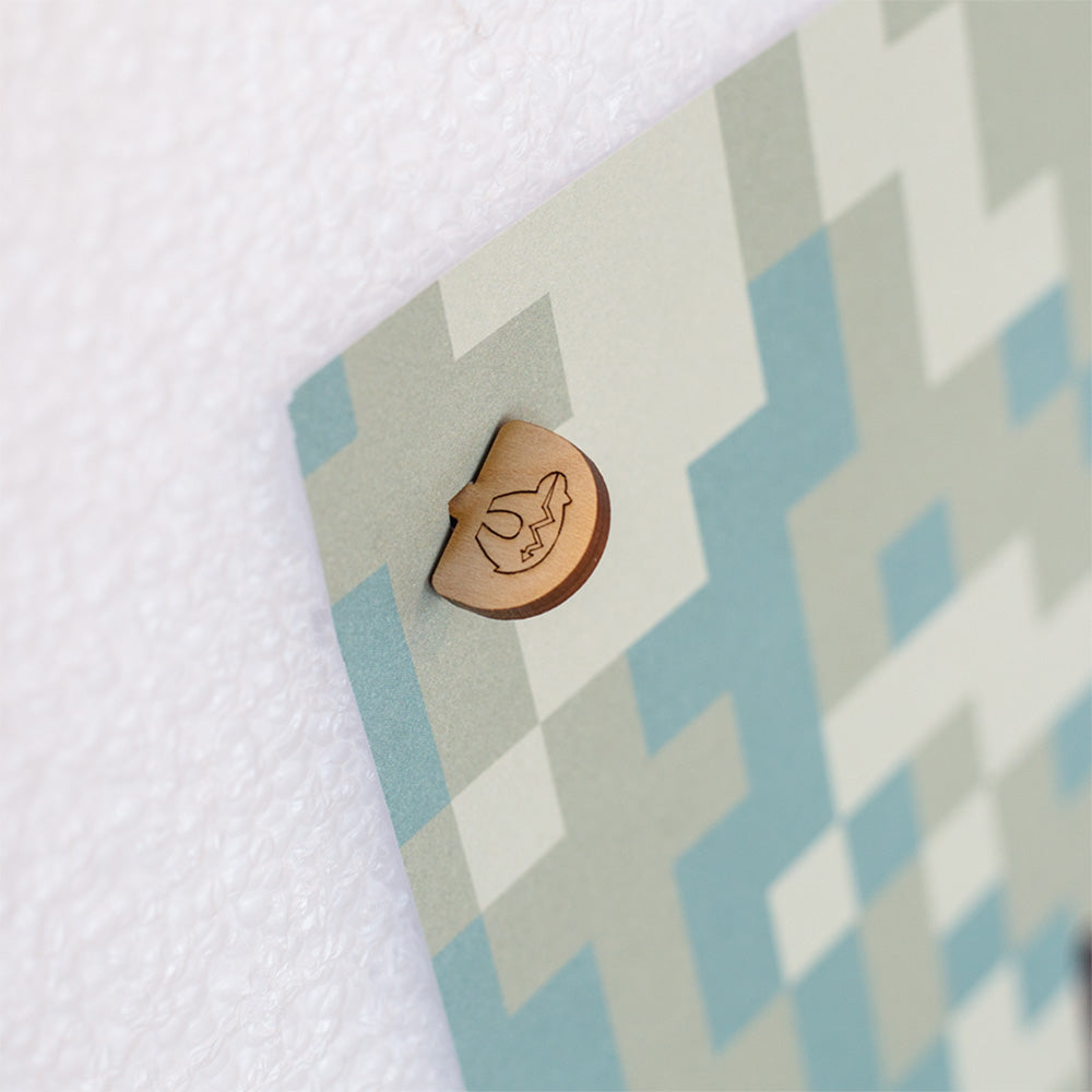 100097 Wooden Target pin